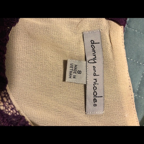 Plum Lace dress - Picture 3 of 4